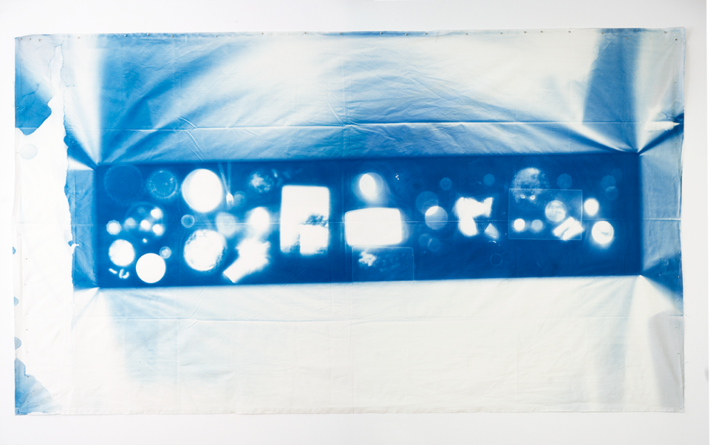 Belichtung-auf-Tischdecke-02